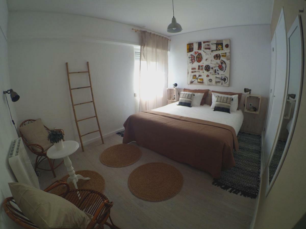 Lisbon Waves Surf Lodge Almada Exterior foto