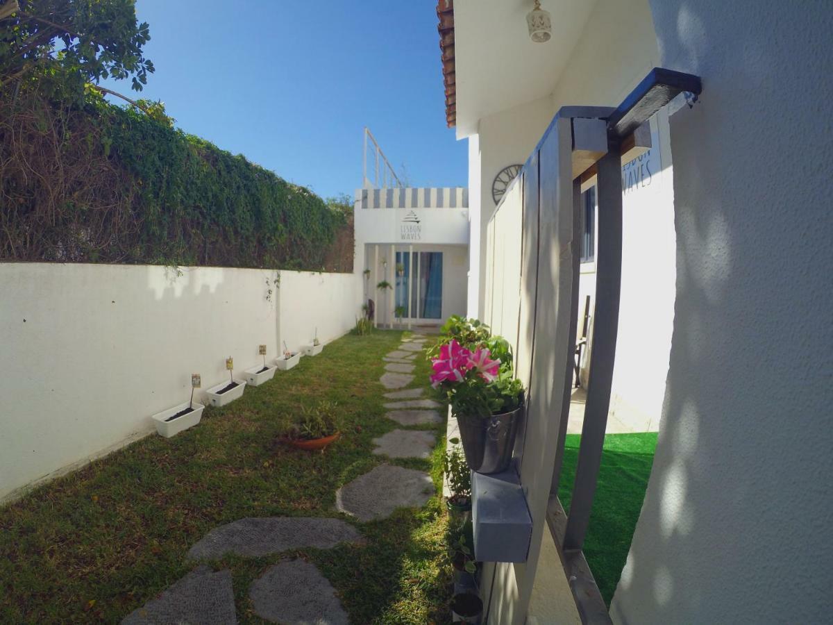 Lisbon Waves Surf Lodge Almada Exterior foto
